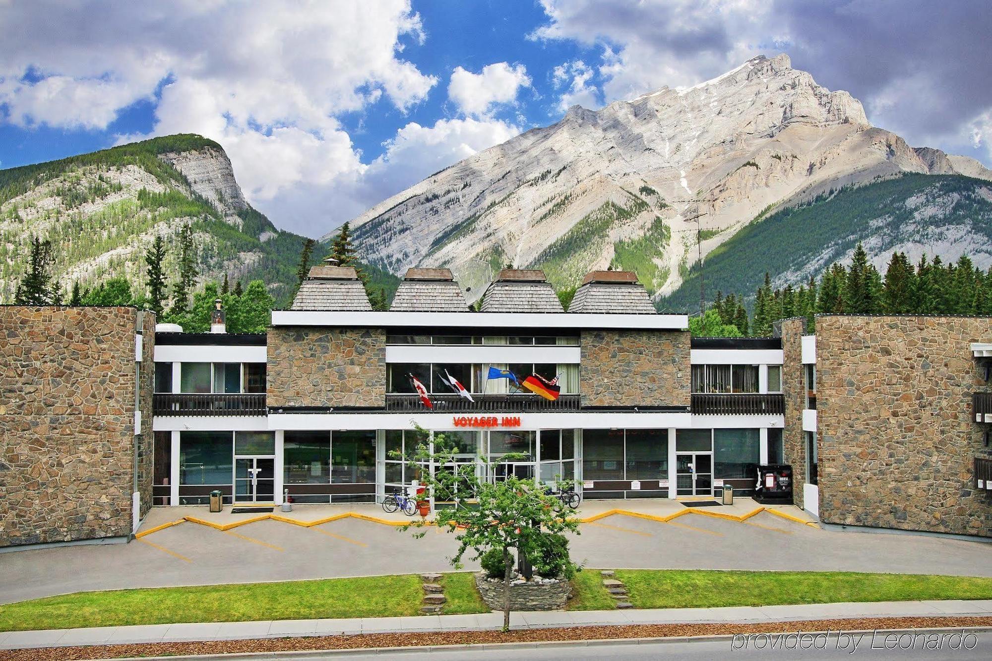 Banff Voyager Inn Exterior foto